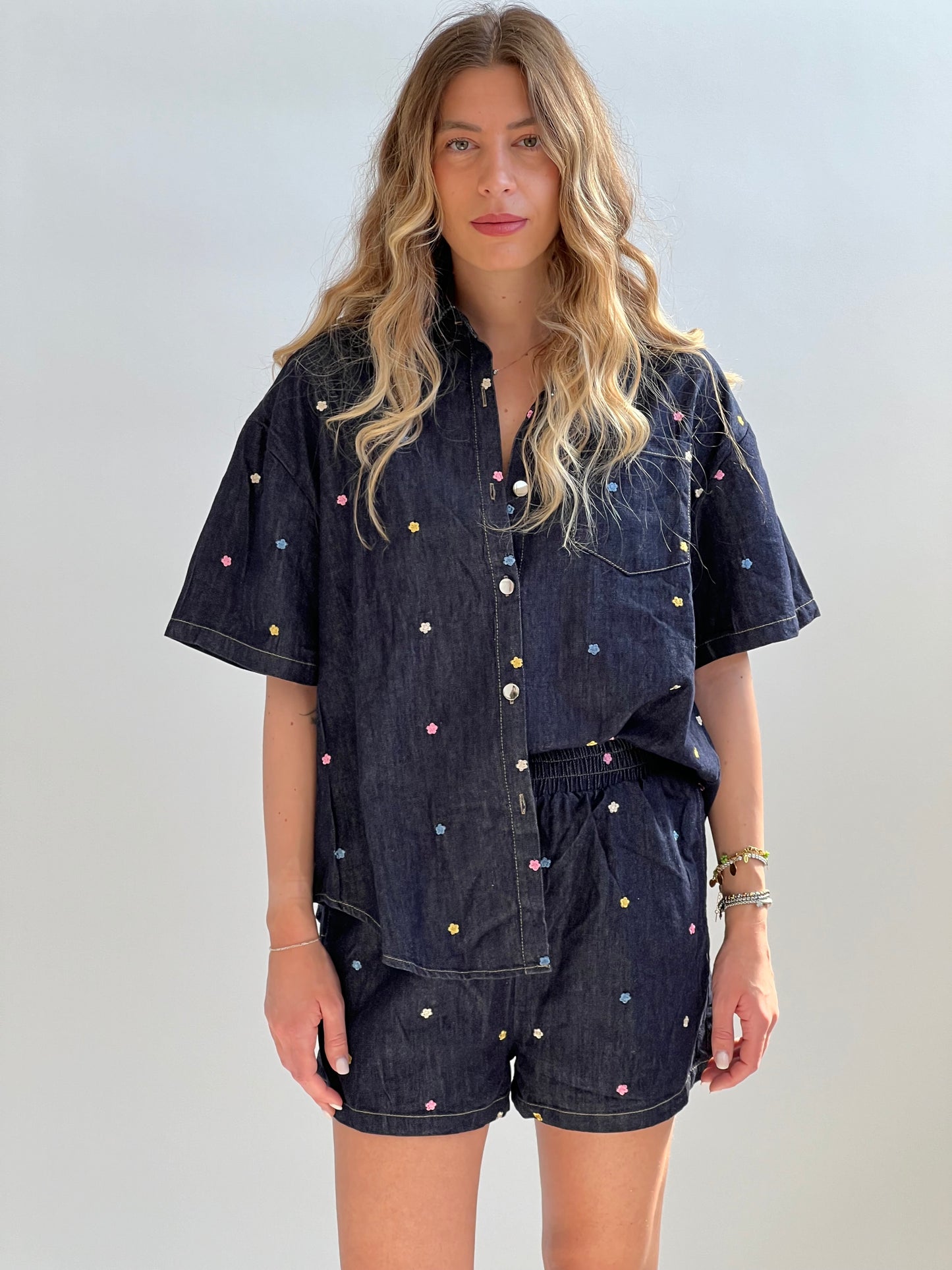 Completo jeans fiori