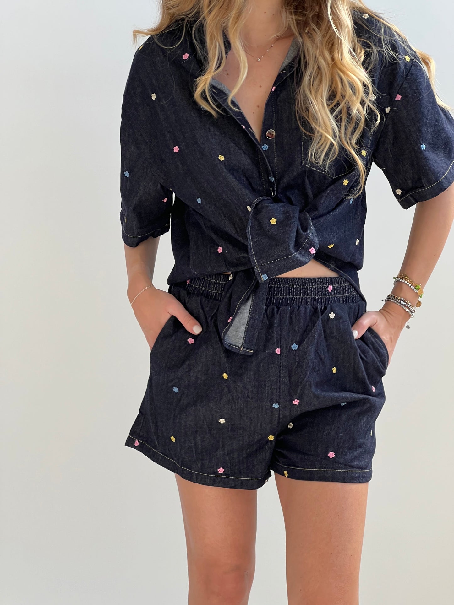 Completo jeans fiori