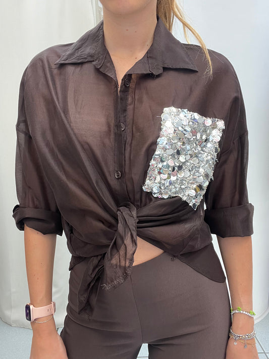 Camicia con tasca brillantinata