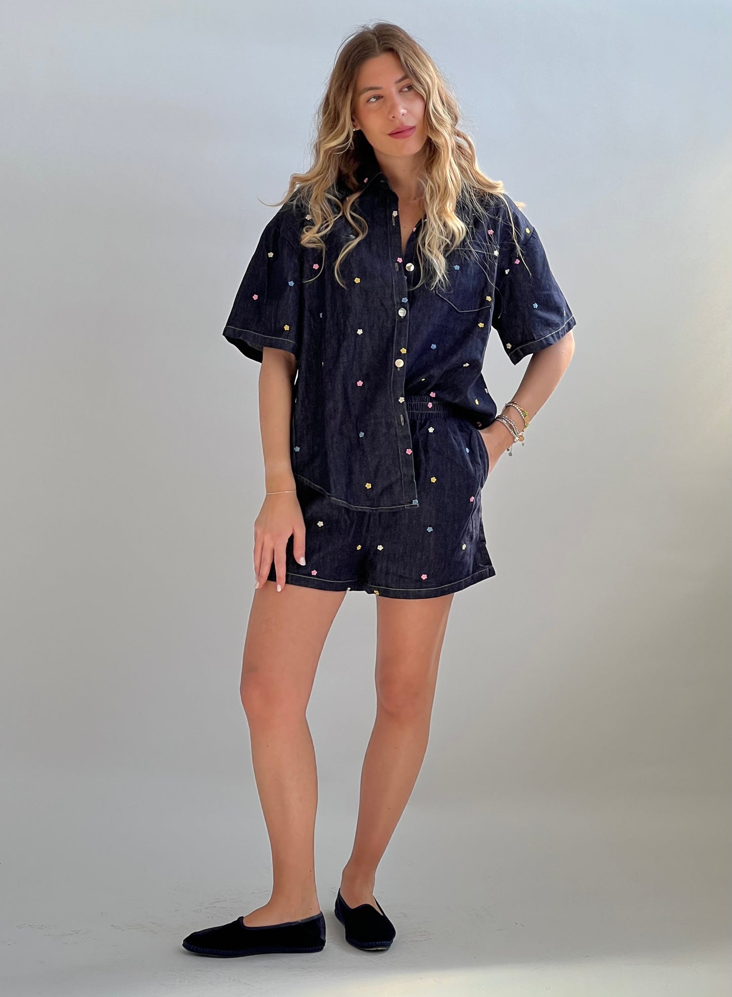 Completo jeans fiori